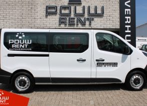 Ruime personenbus voor 9 personen met extra laadruimte