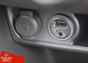Kleine middenklasse auto,  5-persoons (Benzine)