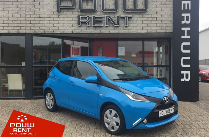 Pouw Rent Toyota Aygo 1.0 VVT-i X-play 5-deurs airco | Shortlease Categorie A