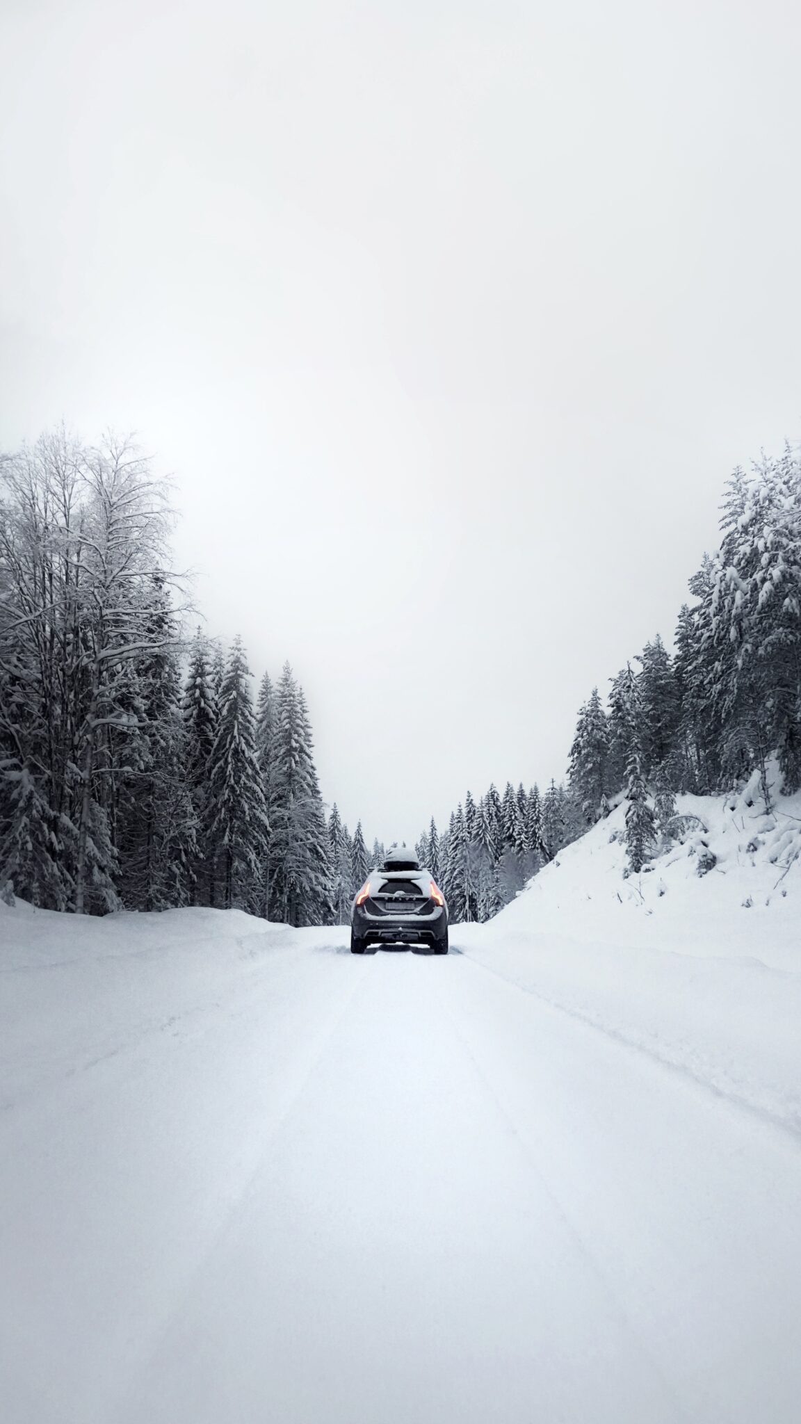 Zorgeloos op wintersport: huur een auto bij Pouwrent